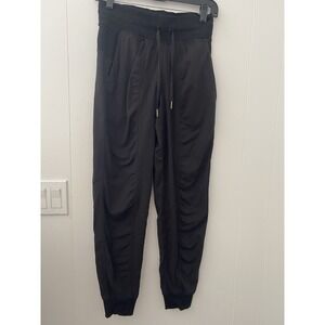 Lululemon Beyond the Studio Jogger Black Pants Women's Size 4